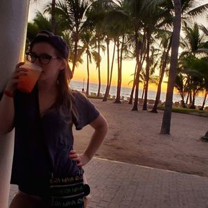 Meet your Posher, Jade